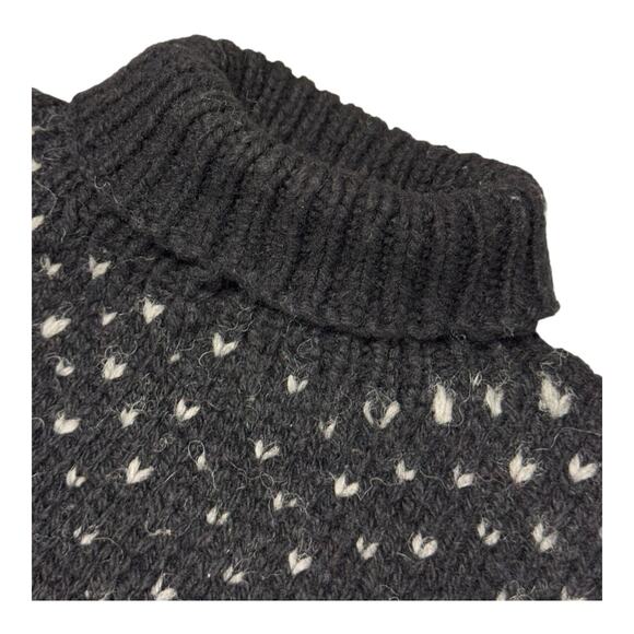 Vintage 80's GAP Men's Wool XL Black Red Green Gray Ivory Fair Isle Sweater - Picture 12 of 14